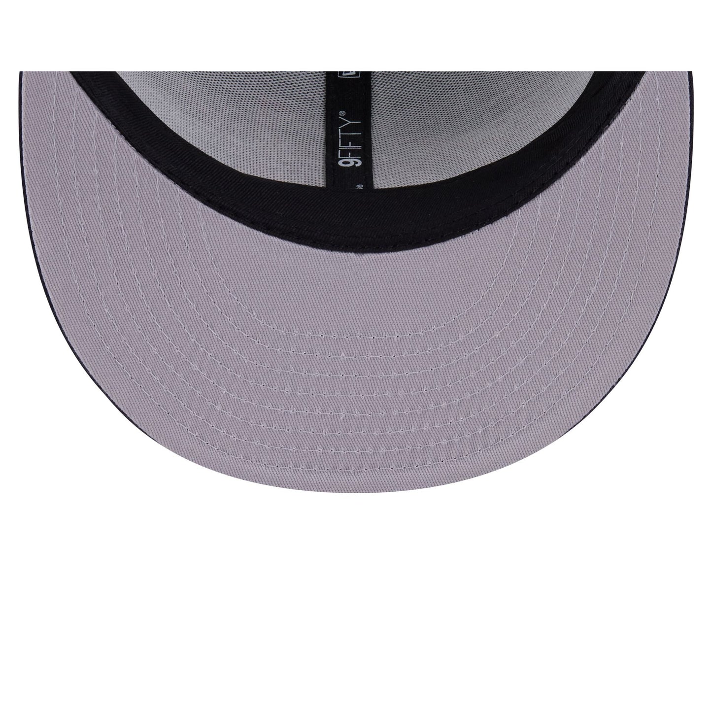 Boston Red Sox Glow-In-The-Dark 9FIFTY Trucker Hat